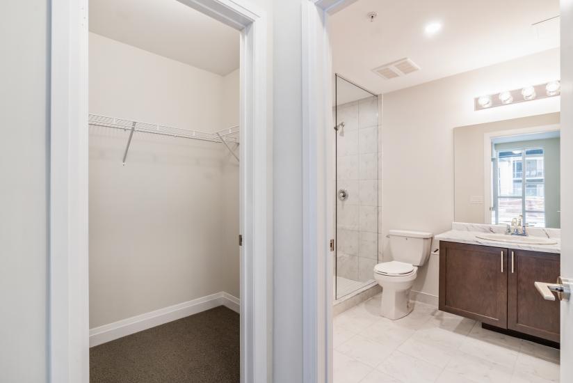 Property listing for #149-16 Concord Pl., Grimsby, ON