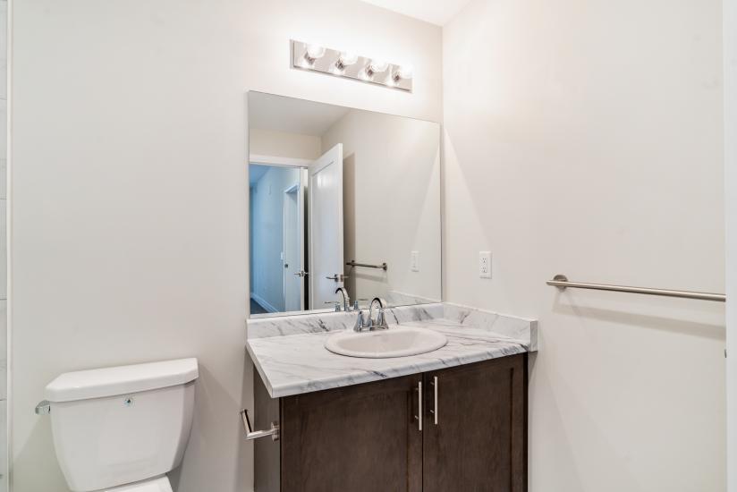 Property listing for #149-16 Concord Pl., Grimsby, ON
