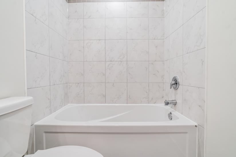 Property listing for #149-16 Concord Place, Grimsby, ON