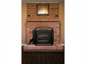 Property listing for 6 Spy Crt., Stoney Creek, ON