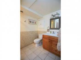 Property listing for 6 Spy Crt., Stoney Creek, ON