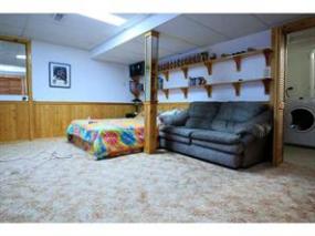 Property listing for 6 Spy Crt., Stoney Creek, ON