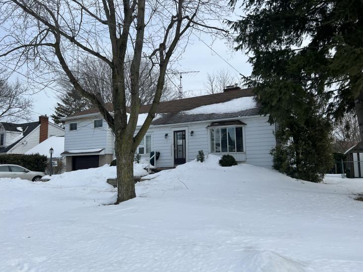 Property listing for 14 Durham Rd., Hamilton, ON