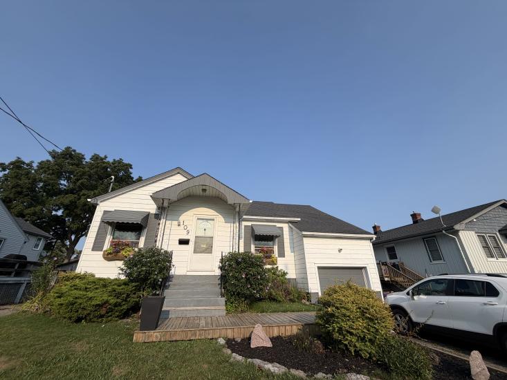 Property listing for 109 Linwood Ave., Port Colborne, ON