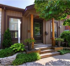 Property listing for 19 Foster St., Hamilton, Ontario