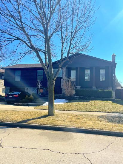 Property listing for 20 Ackland St., Hamilton, ON