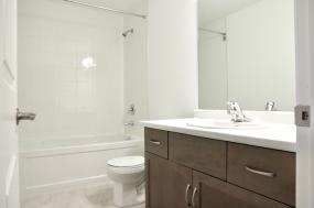 Property listing for 119 Dennis Dr., Smithville, ON