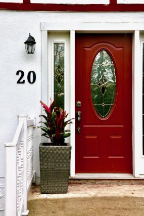 Property listing for 20 Brookside Ave., Ancaster, ON
