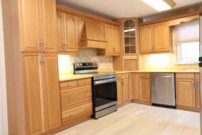 Property listing for 20 Brookside Ave., Ancaster, ON