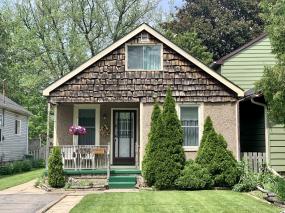 Property listing for 236 Bowman St., Hamilton, ON