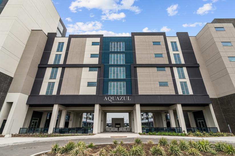 Property listing for #149-16 Concord Place, Grimsby, ON