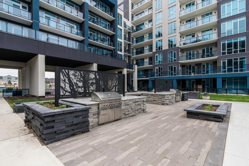 Property listing for #149-16 Concord Place, Grimsby, ON