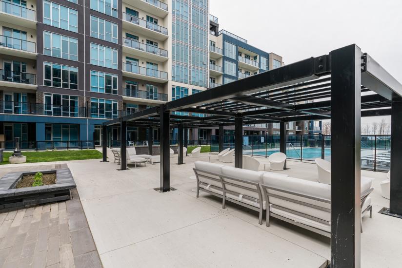 Property listing for #149-16 Concord Place, Grimsby, ON