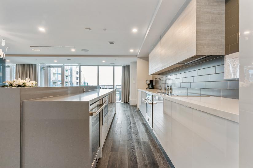 Property listing for #149-16 Concord Place, Grimsby, ON