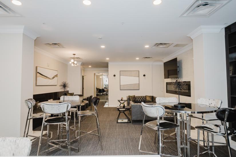 Property listing for #LPH13-118 King St. E., Hamilton, ON