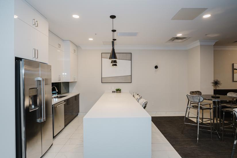 Property listing for #LPH13-118 King St. E., Hamilton, ON