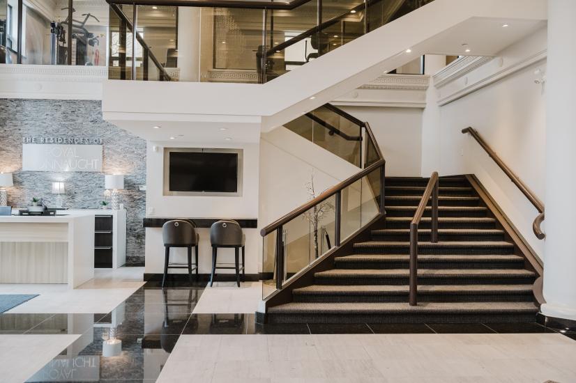 Property listing for #LPH13-118 King St. E., Hamilton, ON