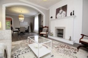 Property listing for 472 King William St., Hamilton, ON