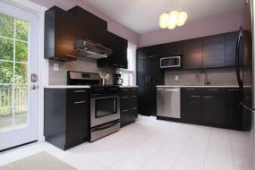 Property listing for 472 King William St., Hamilton, ON