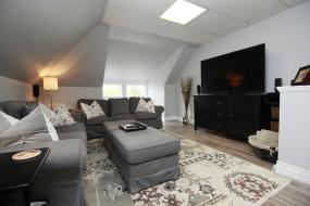 Property listing for 472 King William St., Hamilton, ON