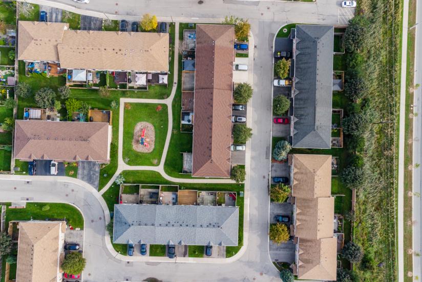 Property listing for #24-39 Pinewoods Dr., Stoney Creek, Ontario