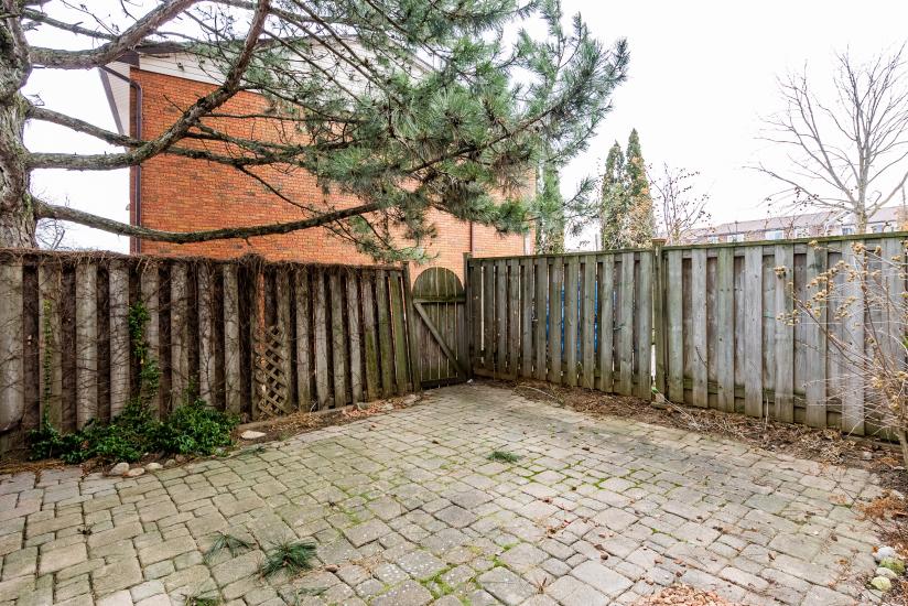 Property listing for #41-170 Lavina Cr., Hamilton, ON