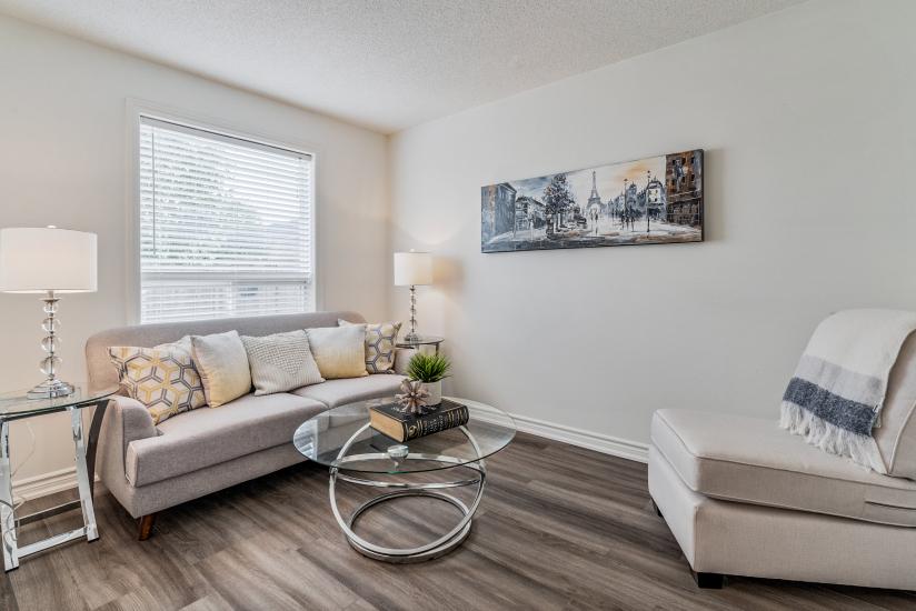 Property listing for #24-39 Pinewoods Dr., Stoney Creek, Ontario